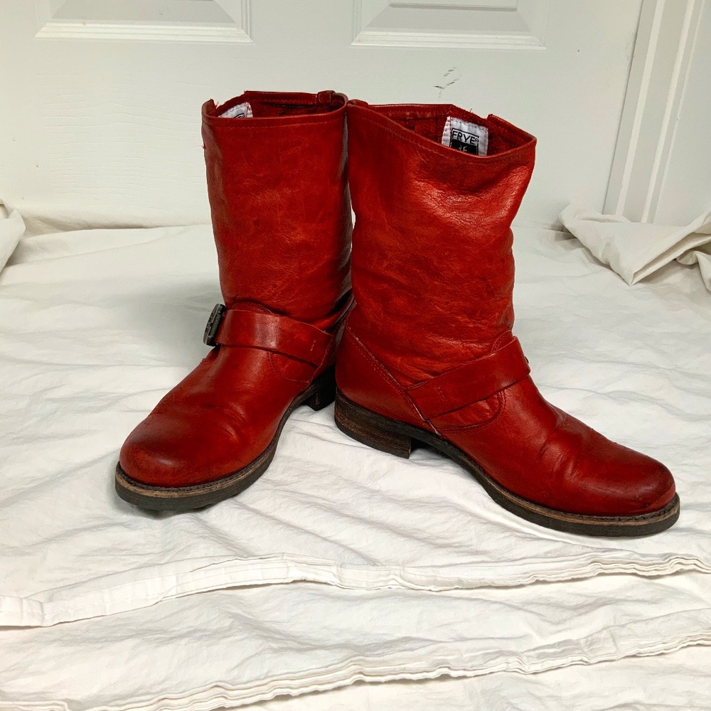 Frye Veronica Western Boots in Women’s size 6 Tomato Red